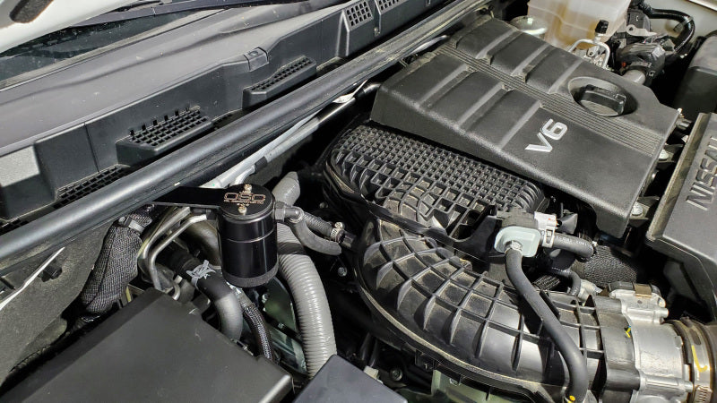 J&L 2022-2026 Nissan Frontier 3.8L V6 Passenger Side Oil Separator 3.0 - Black Anodized